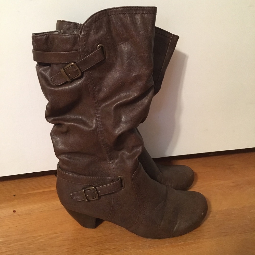 Brown slouch boots